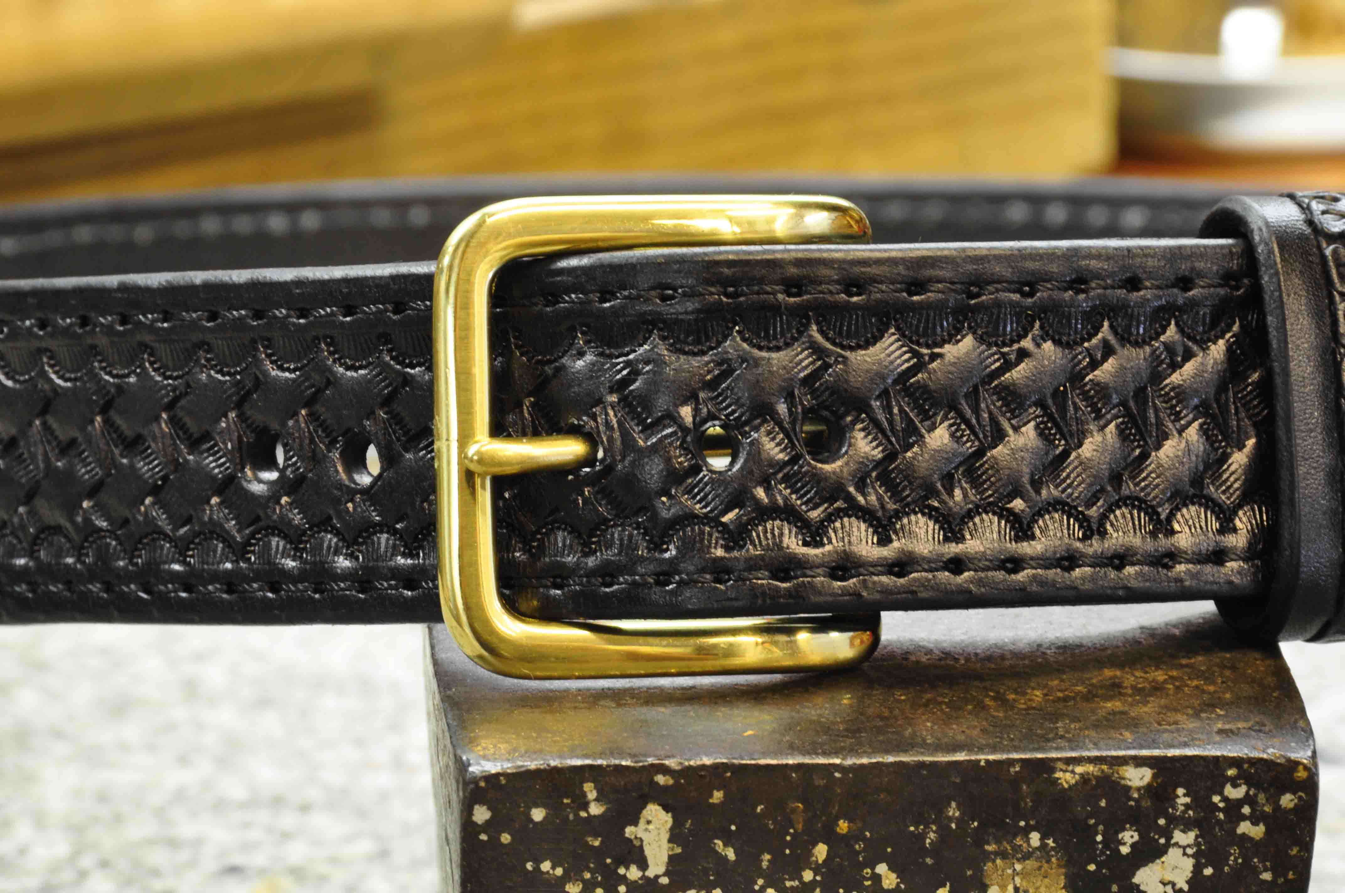 steveb leatherworks: the blather » black basket weave belt